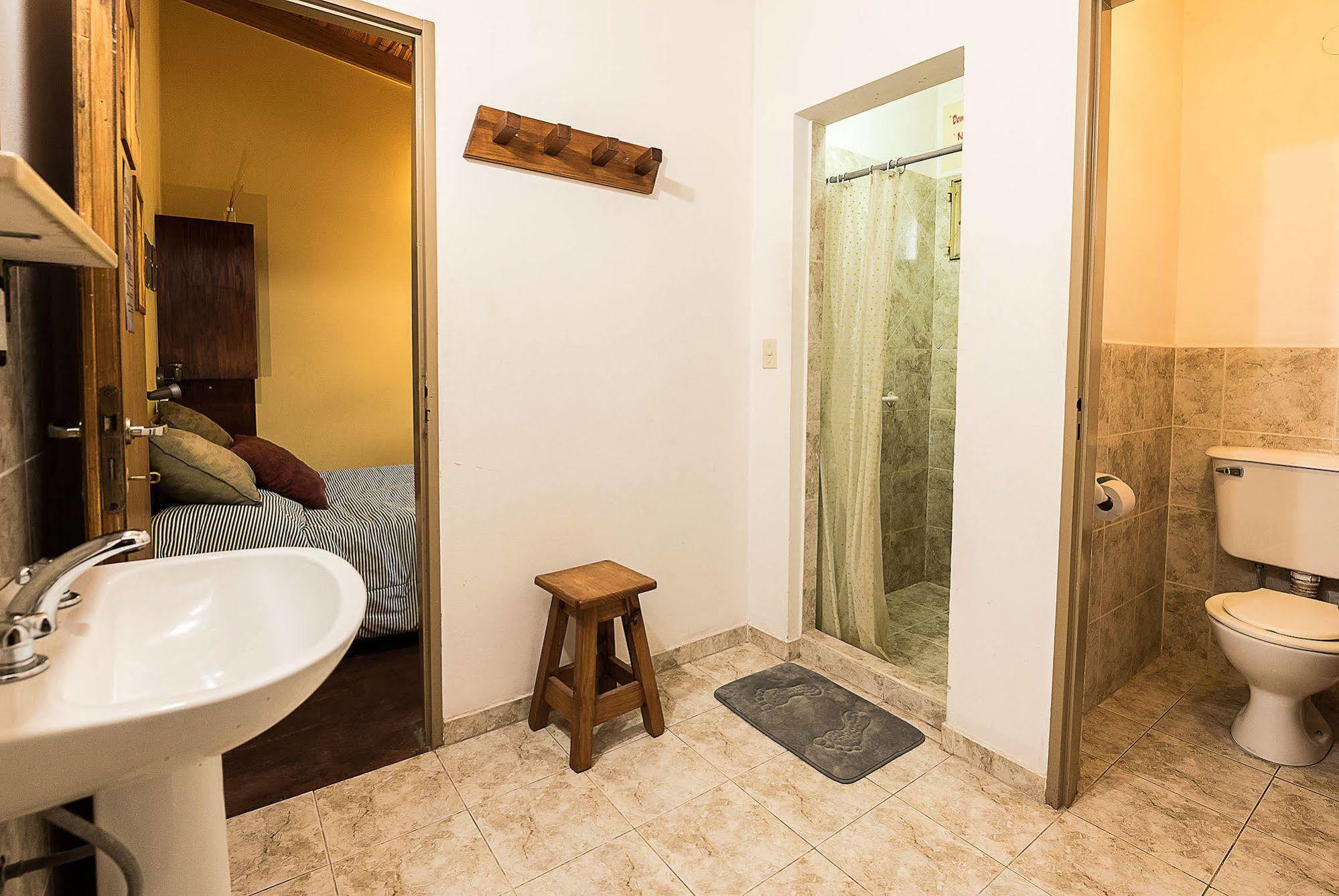 La Tosca Hostel Πουέρτο Μαντρίν Εξωτερικό φωτογραφία